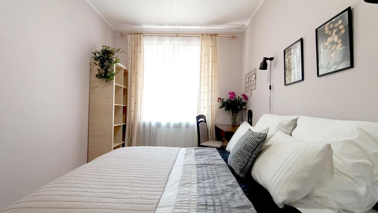 Relax Point Light Apartment Irpin Exterior foto