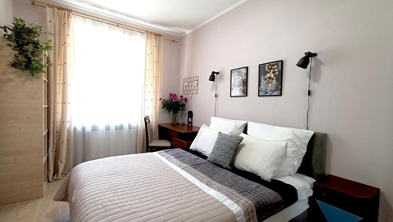 Relax Point Light Apartment Irpin Exterior foto